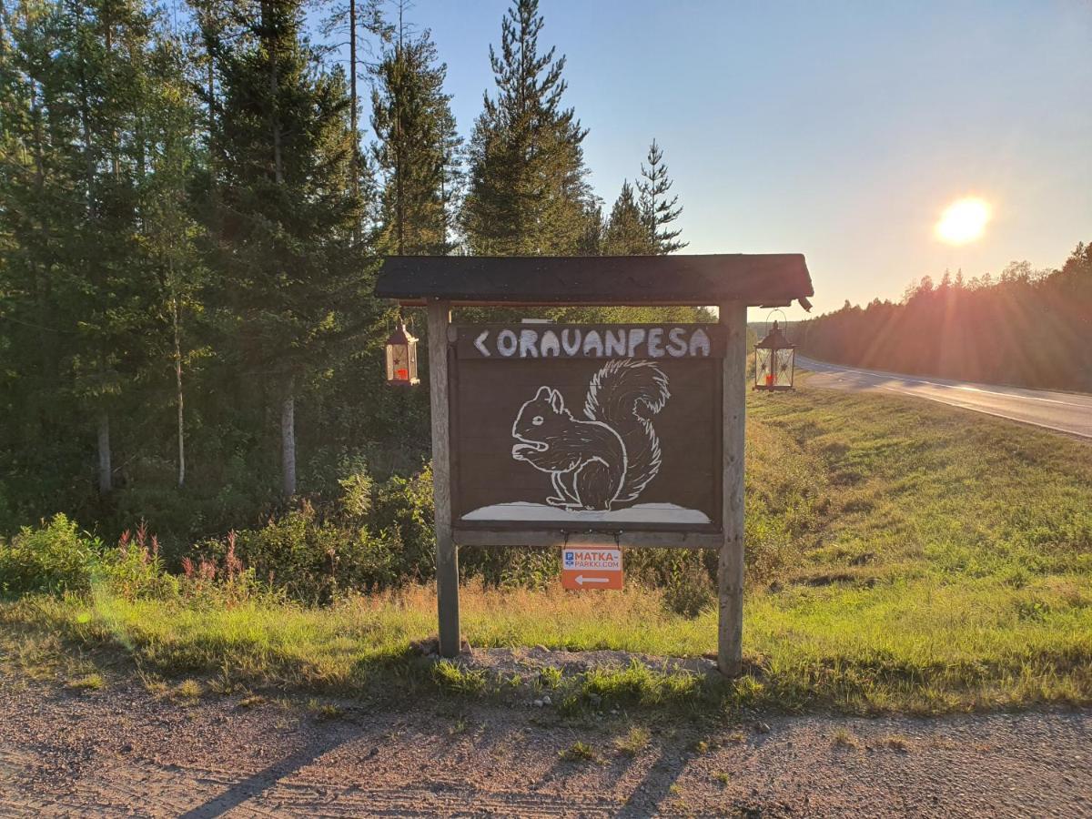 Majatalo Oravanpesae Lampsijärvi Exterior foto